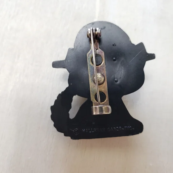 Hallmark Card Inc. Vintage Halloween Black Witch Kitten Cat Figural Pin - Picture 5 of 6